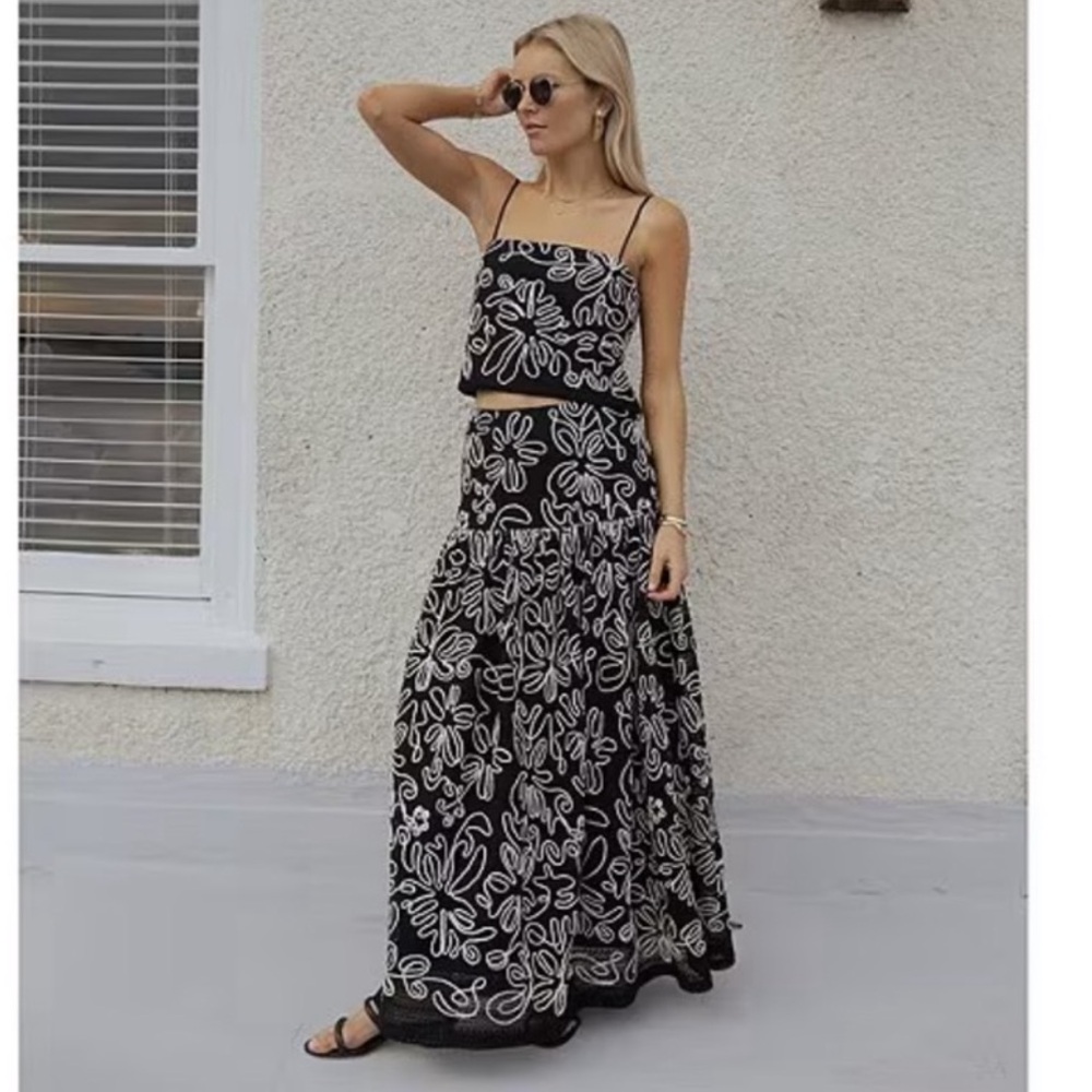 NWT Antonio Melani x Style by Simkins Aoife Crochet Top & Skirt Set - Picture 2 of 8